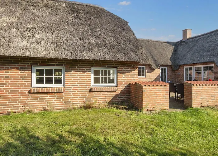 Luxury Pool House Near Sea - By Traum Σπίτι διακοπών *